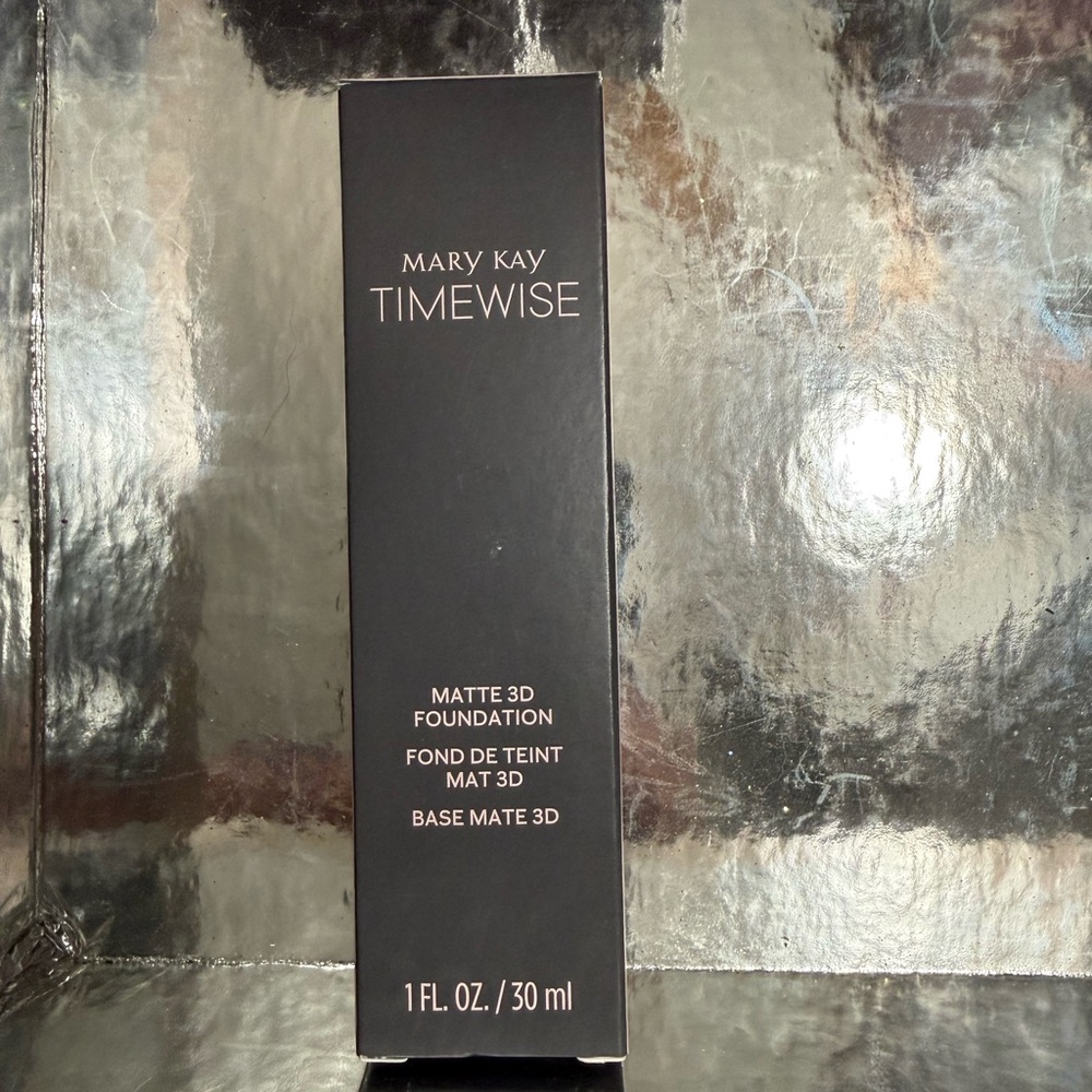 Mary Kay Matte 3D Foundation in Beige